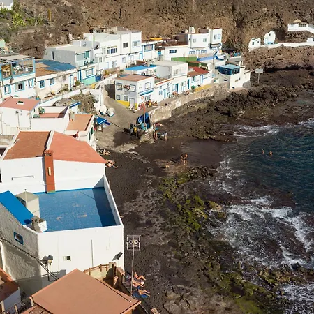 In Tufia With Oceanfront Terrace